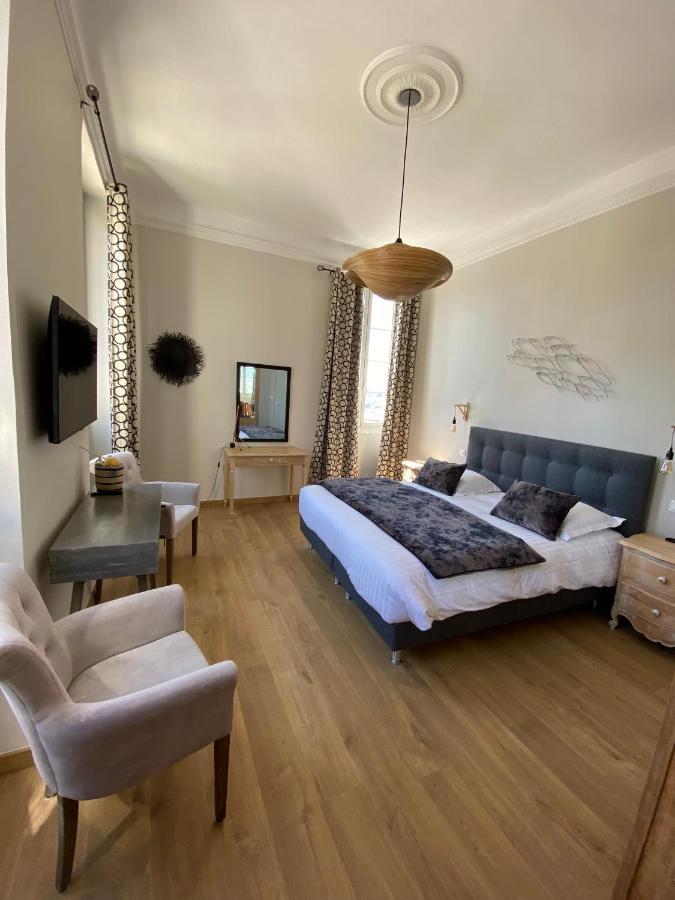 סנרי-סור-מר Hotel Restaurant De La Tour מראה חיצוני תמונה
